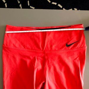 Nike Dri-FIT pink salmon Capris waist band